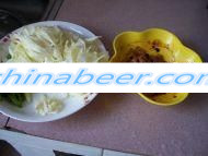 包菜肉丝的家常做法第1步图片步骤 caipu.chinabeer.com